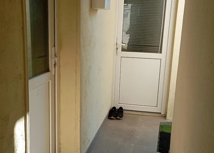 Apartament Independant *